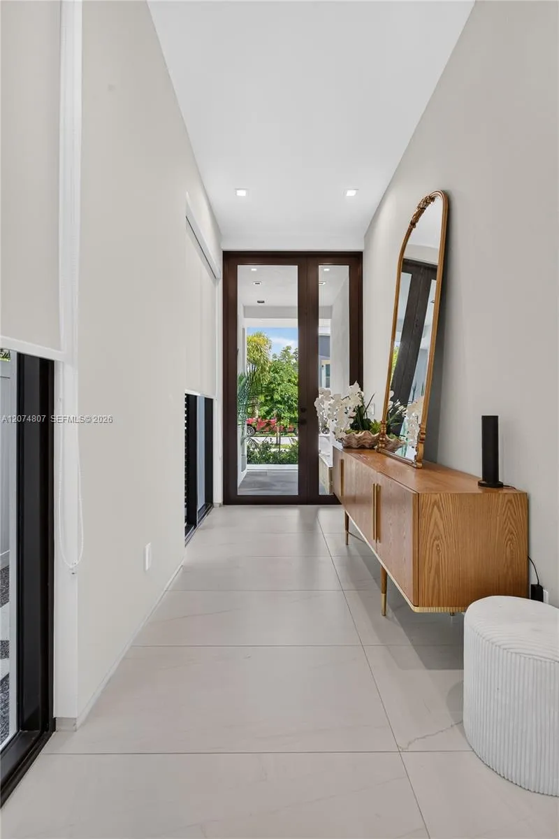 1404 NE 5th STREET Fort Lauderdale, FL 33301