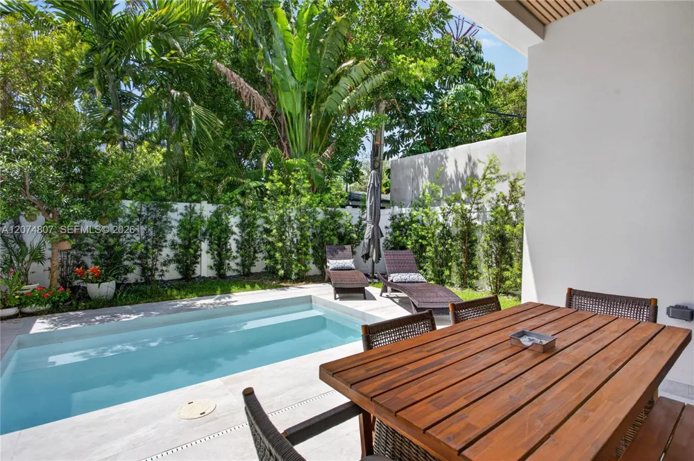 1404 NE 5th STREET Fort Lauderdale, FL 33301
