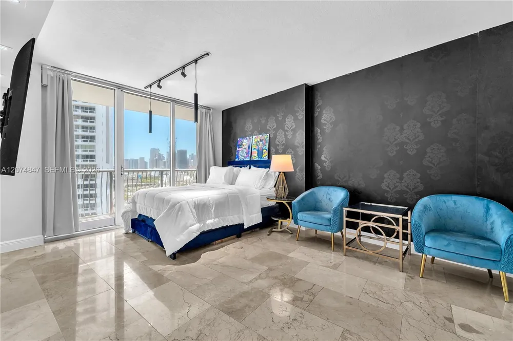 1750 Bayshore Drive #2004 Miami, FL 33132