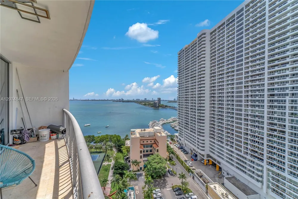 1750 Bayshore Drive #2004 Miami, FL 33132
