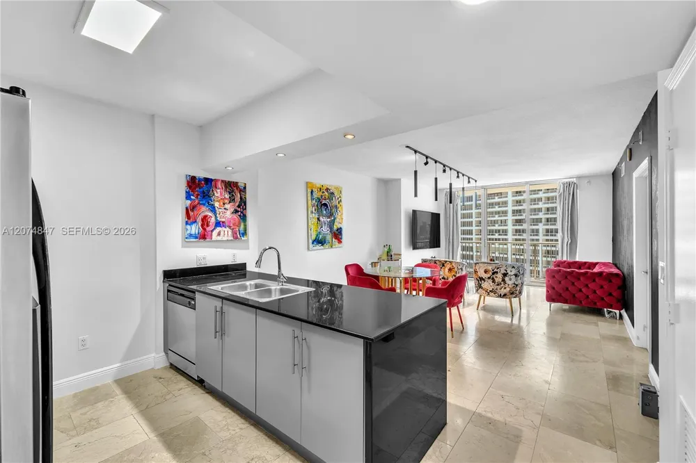 1750 Bayshore Drive #2004 Miami, FL 33132