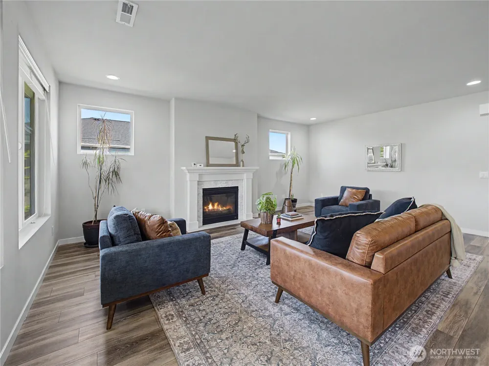 1346 Boyle Street Enumclaw, WA 98022