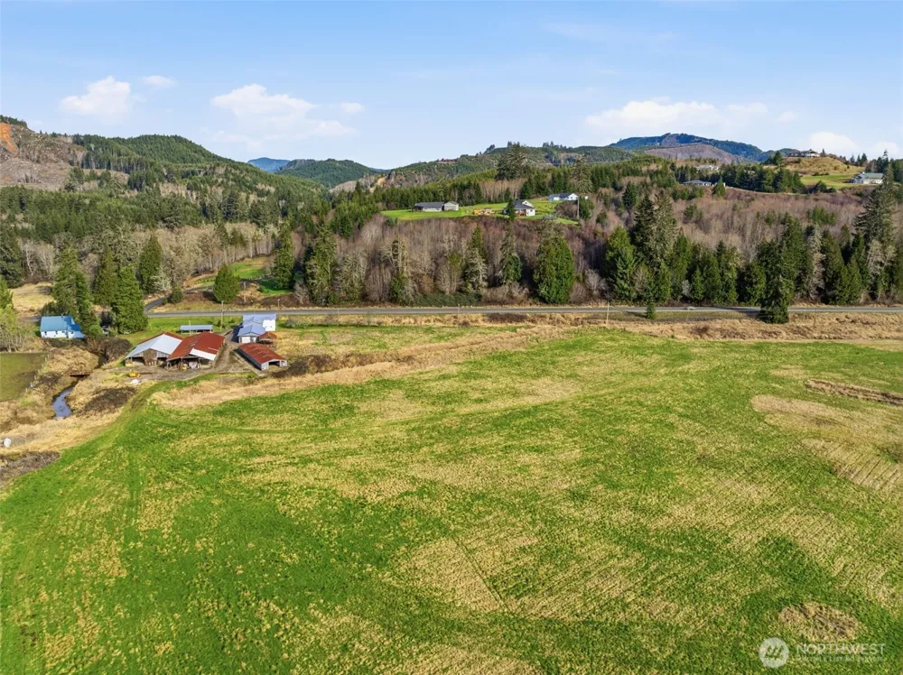 957 W State Route 4 Cathlamet, WA 98612