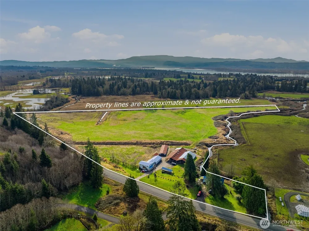 957 W State Route 4 Cathlamet, WA 98612