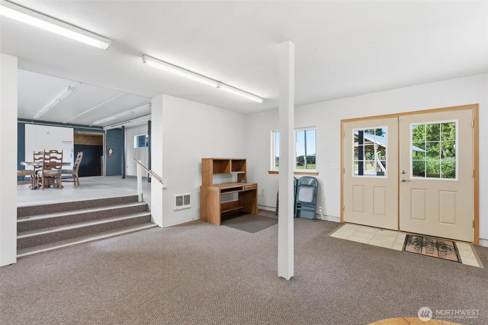 957 W State Route 4 Cathlamet, WA 98612