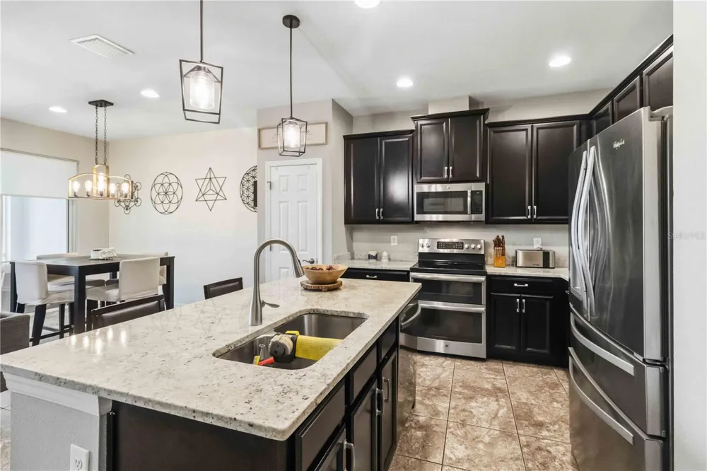 10716 AVERY PARK DRIVE Riverview, FL 33578
