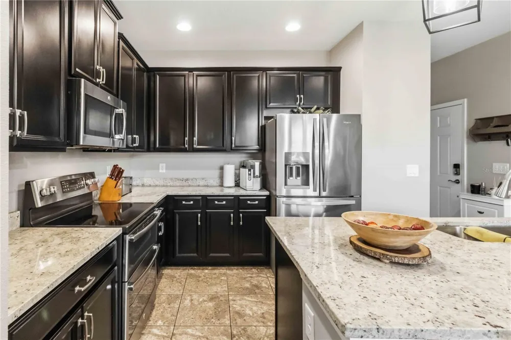 10716 AVERY PARK DRIVE Riverview, FL 33578