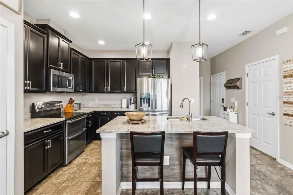 10716 AVERY PARK DRIVE Riverview, FL 33578