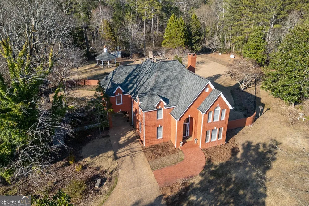 533 Rock Mills RD Roanoke, AL 36274