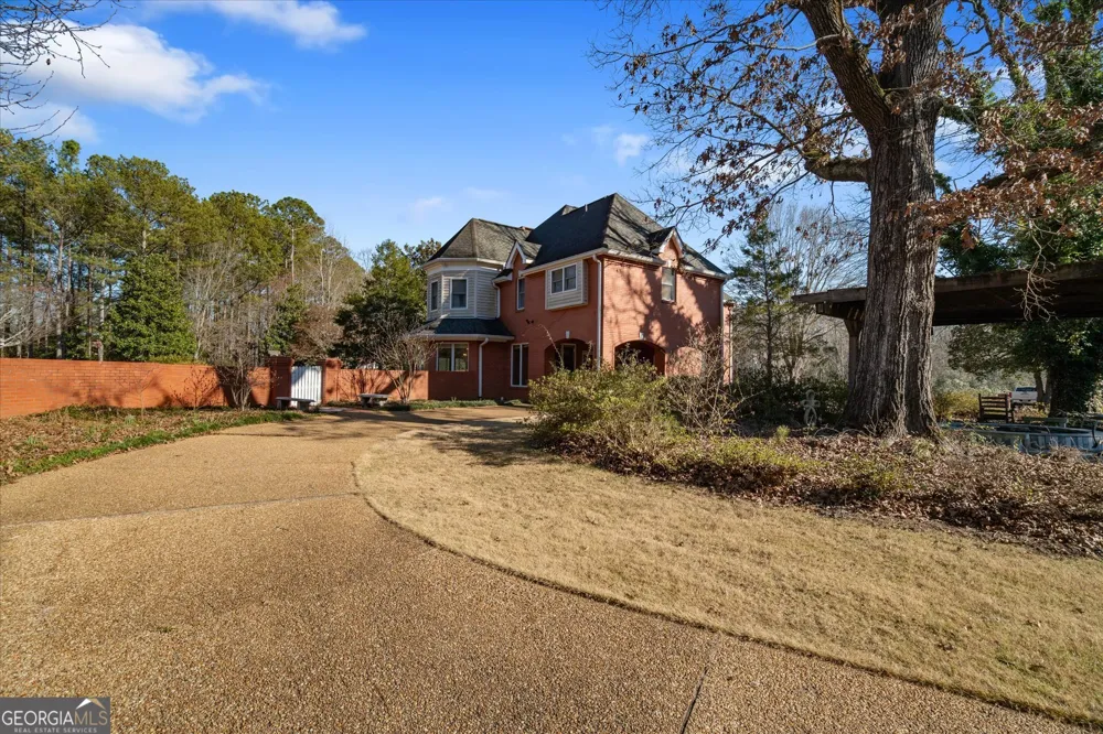 533 Rock Mills RD Roanoke, AL 36274