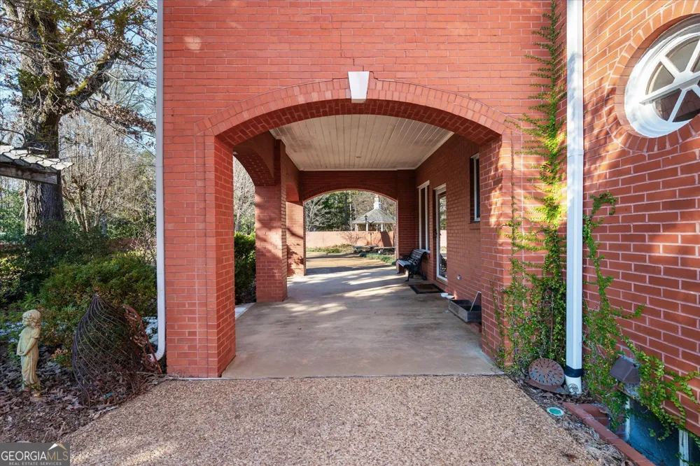 533 Rock Mills RD Roanoke, AL 36274