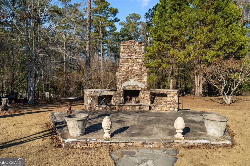 533 Rock Mills RD Roanoke, AL 36274