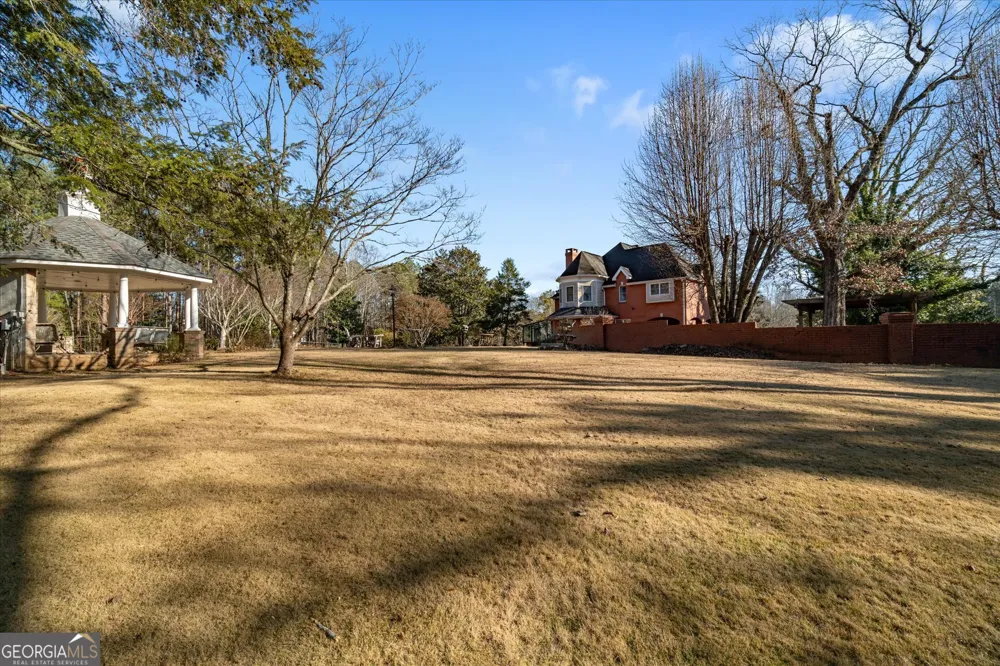 533 Rock Mills RD Roanoke, AL 36274