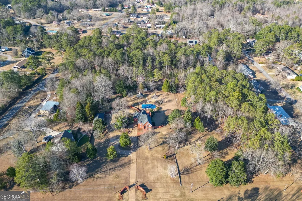 533 Rock Mills RD Roanoke, AL 36274