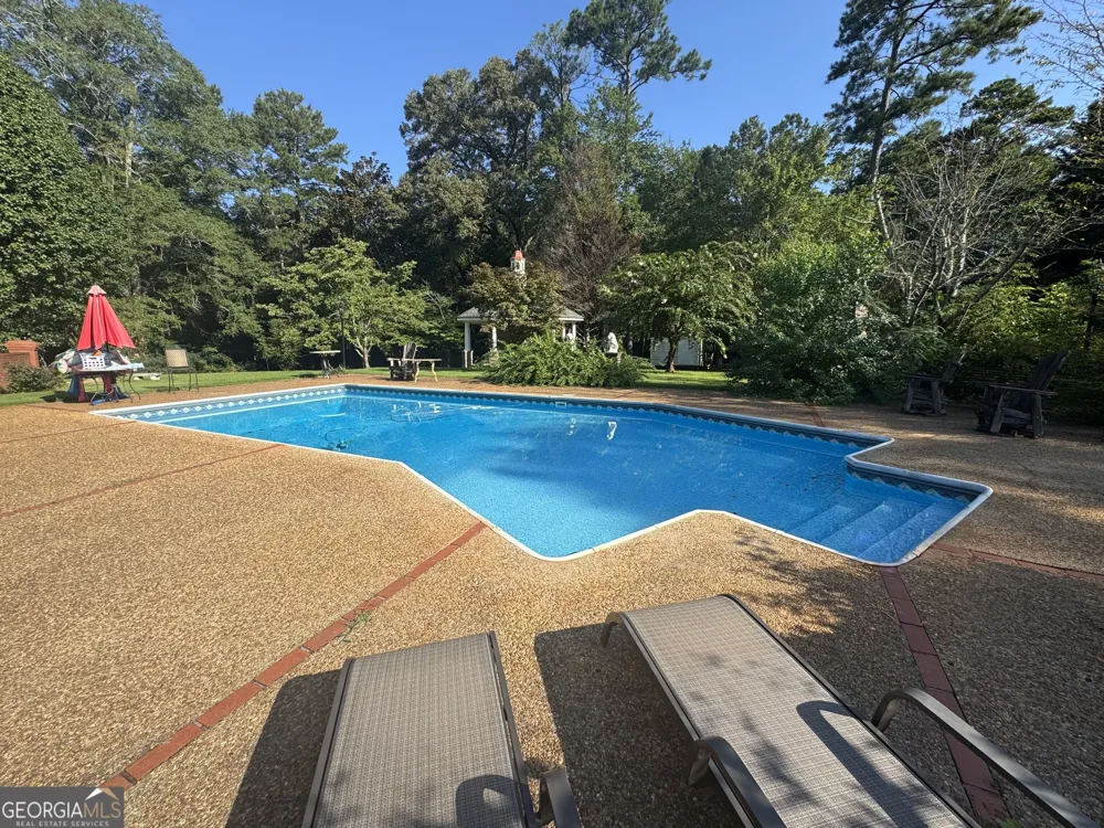 533 Rock Mills RD Roanoke, AL 36274