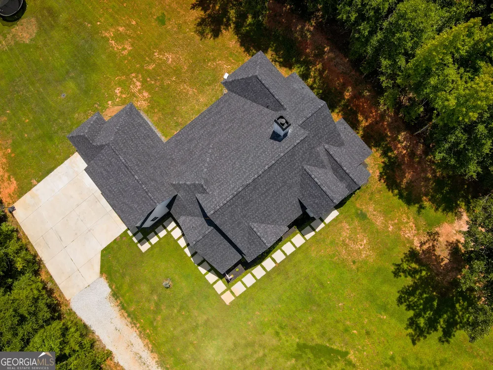 860 W Ridgeway RD Maysville, GA 30558