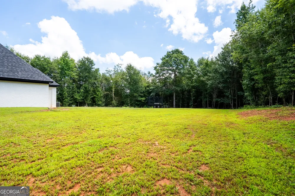 860 W Ridgeway RD Maysville, GA 30558