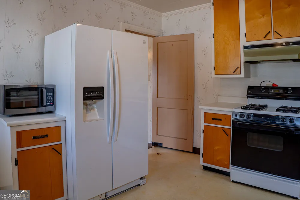 1615 Brunel ST Waycross, GA 31501
