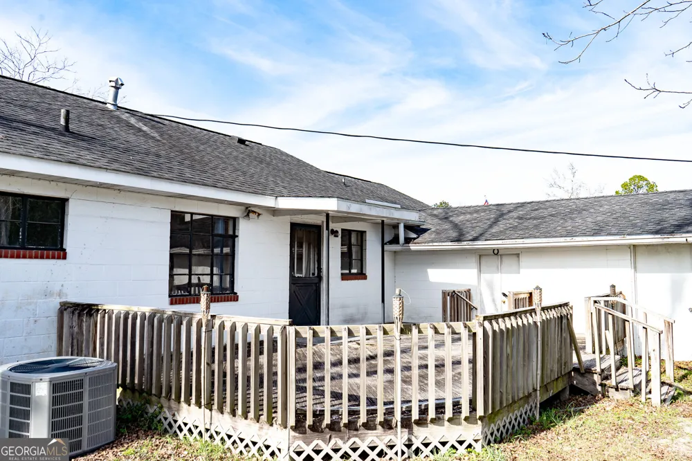 1615 Brunel ST Waycross, GA 31501