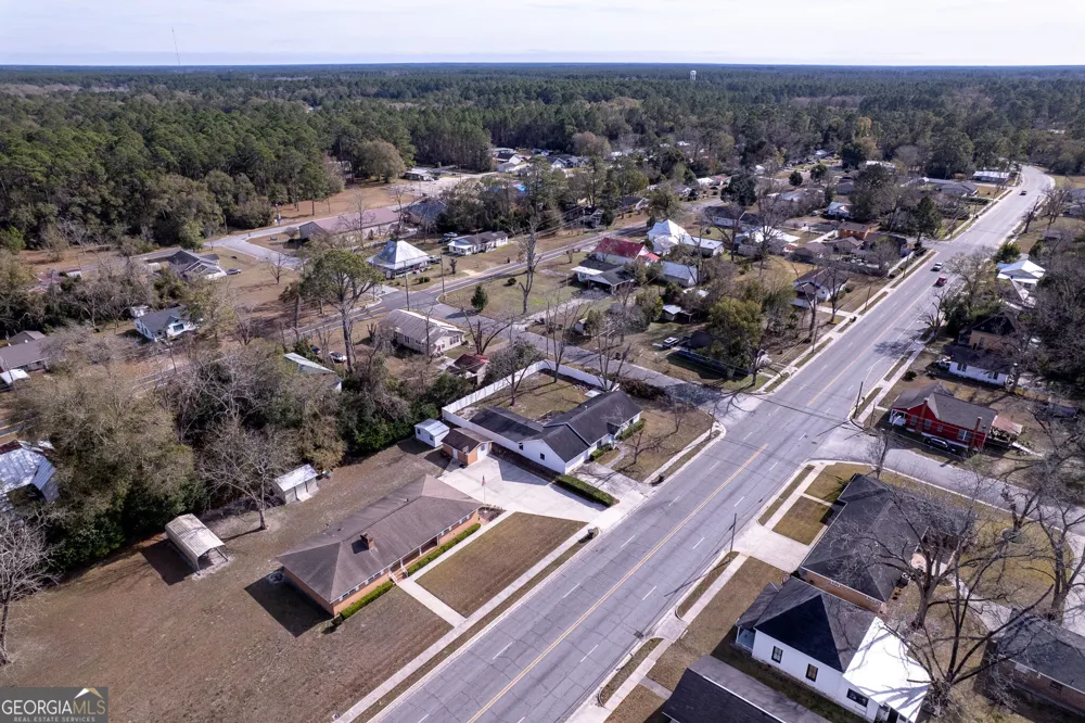 1615 Brunel ST Waycross, GA 31501