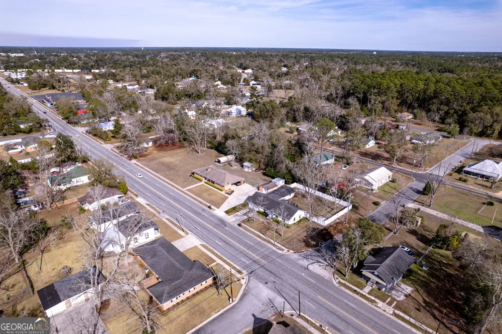 1615 Brunel ST Waycross, GA 31501