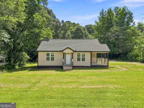 1061 Highway 3 N