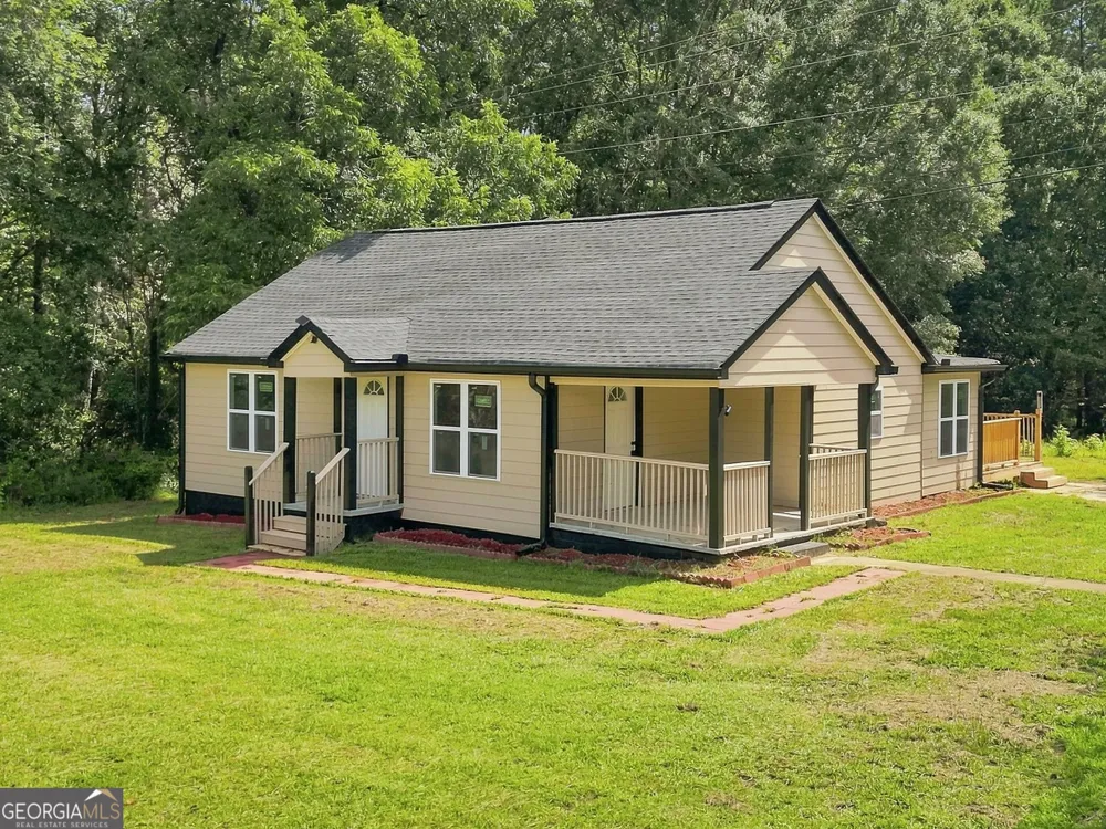 1061 Highway 3 N Hampton, GA 30228
