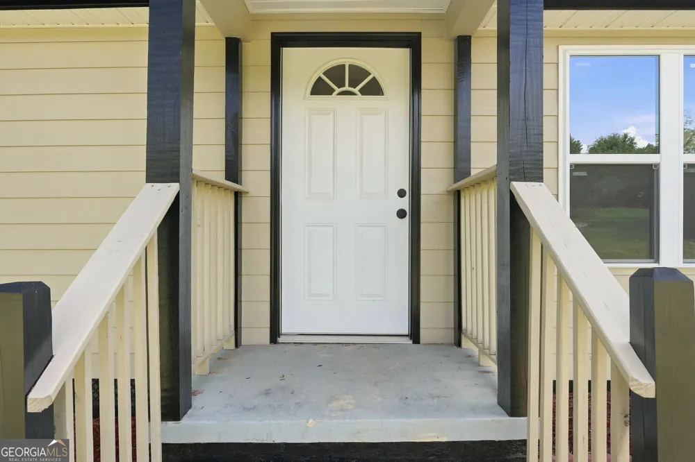 1061 Highway 3 N Hampton, GA 30228