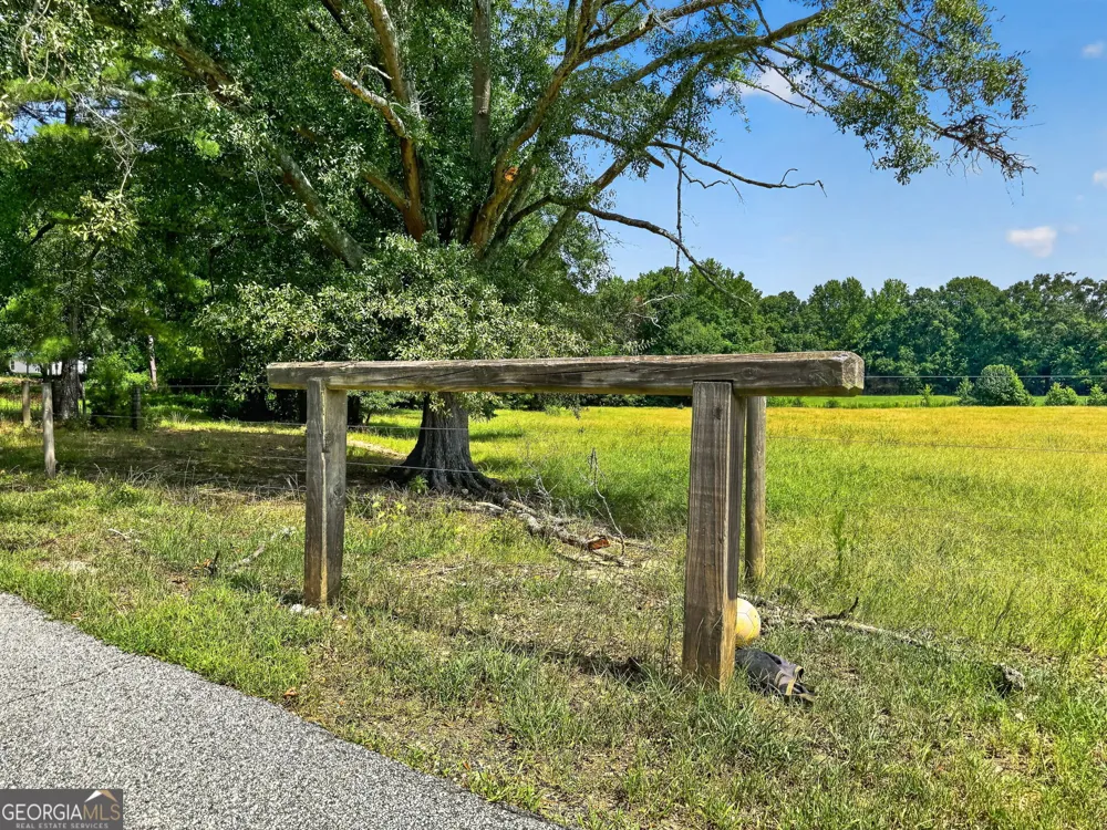 2614 Locust Grove RD Griffin, GA 30223