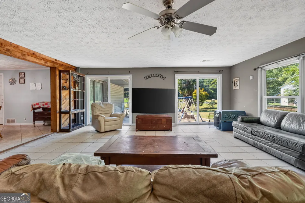 2614 Locust Grove RD Griffin, GA 30223