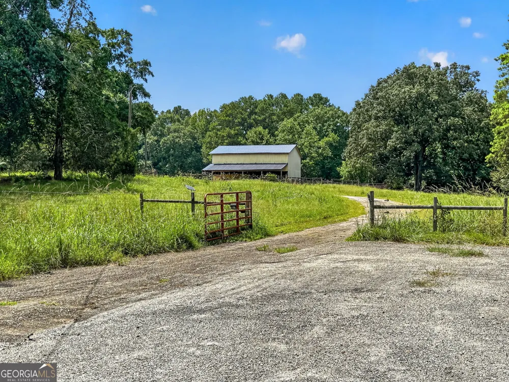 2614 Locust Grove RD Griffin, GA 30223
