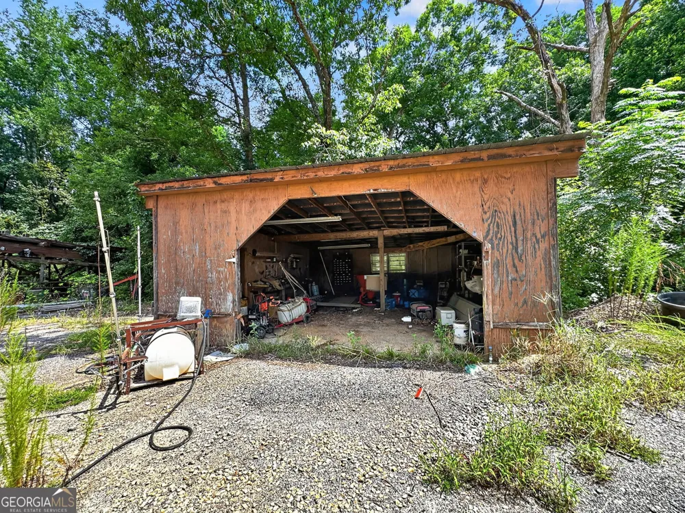 2614 Locust Grove RD Griffin, GA 30223