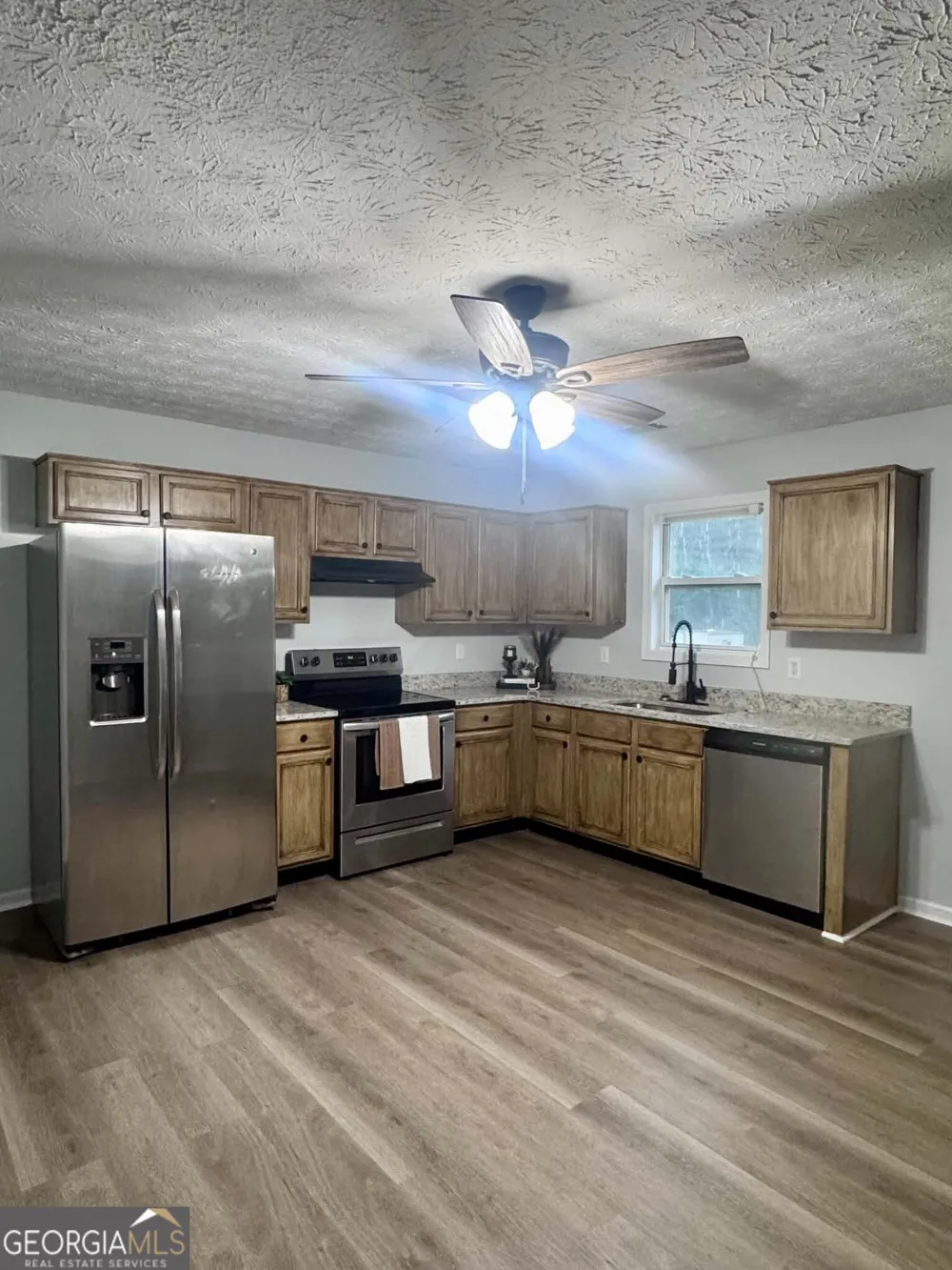 1300 Hill ST Comer, GA 30629