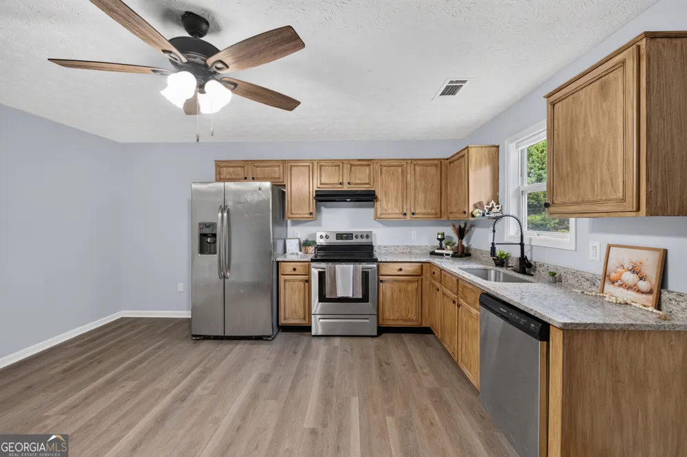 1300 Hill ST Comer, GA 30629