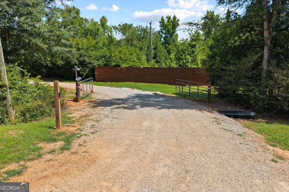 221 Columbus DR Homer, GA 30547