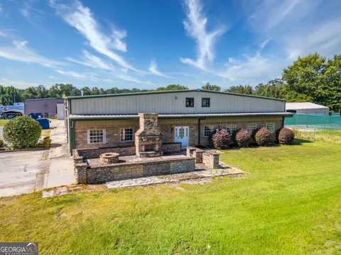 1585 Access RD