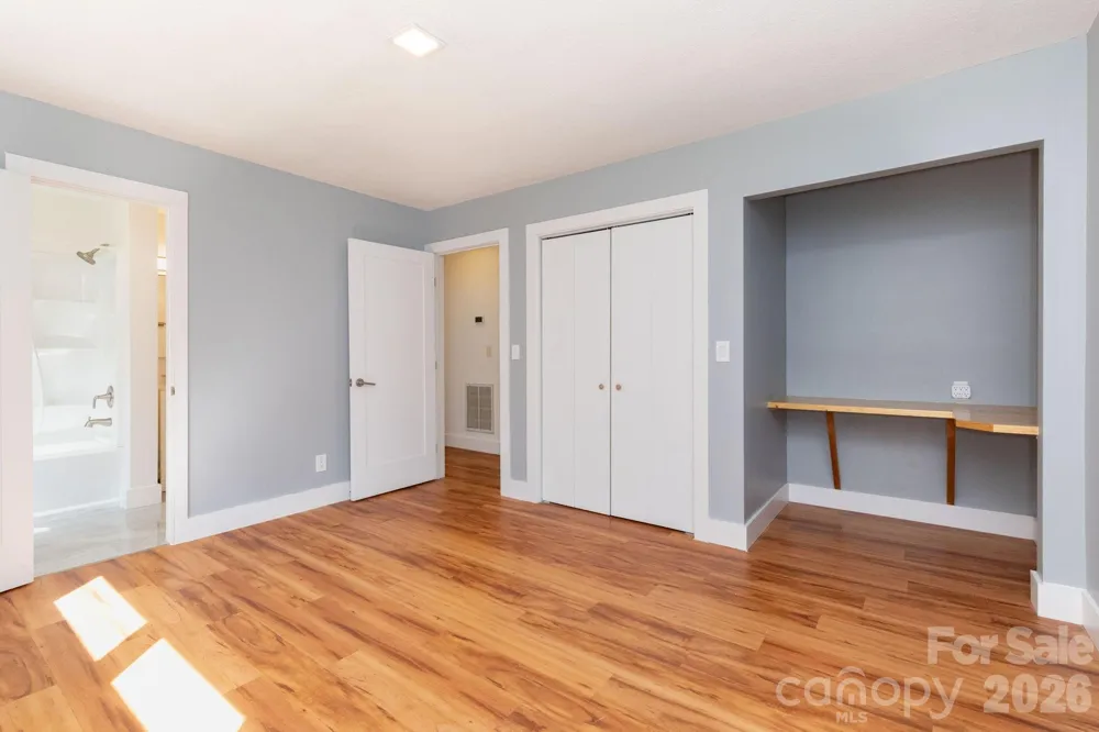 1009 Sharon Ridge Road Fairview, NC 28730