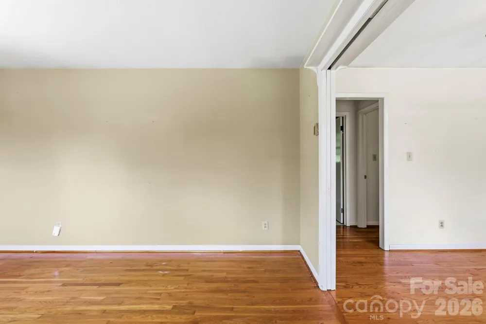 27 McGee Circle Fairview, NC 28730