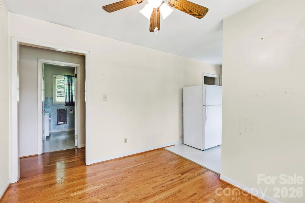 27 McGee Circle Fairview, NC 28730
