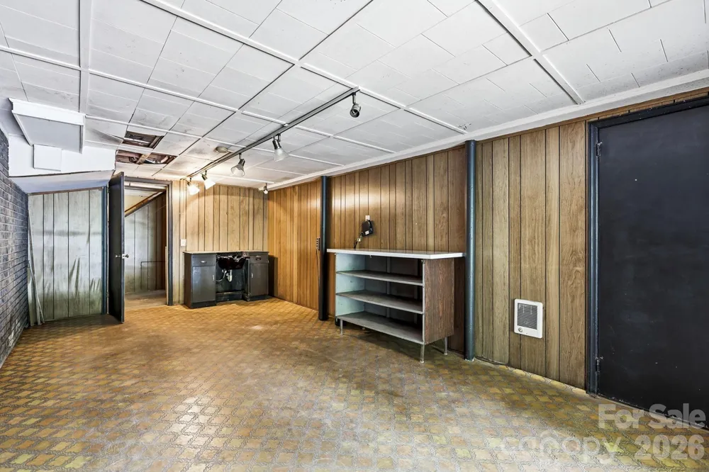 27 McGee Circle Fairview, NC 28730