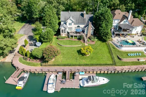 21300 Blakely Shores Drive