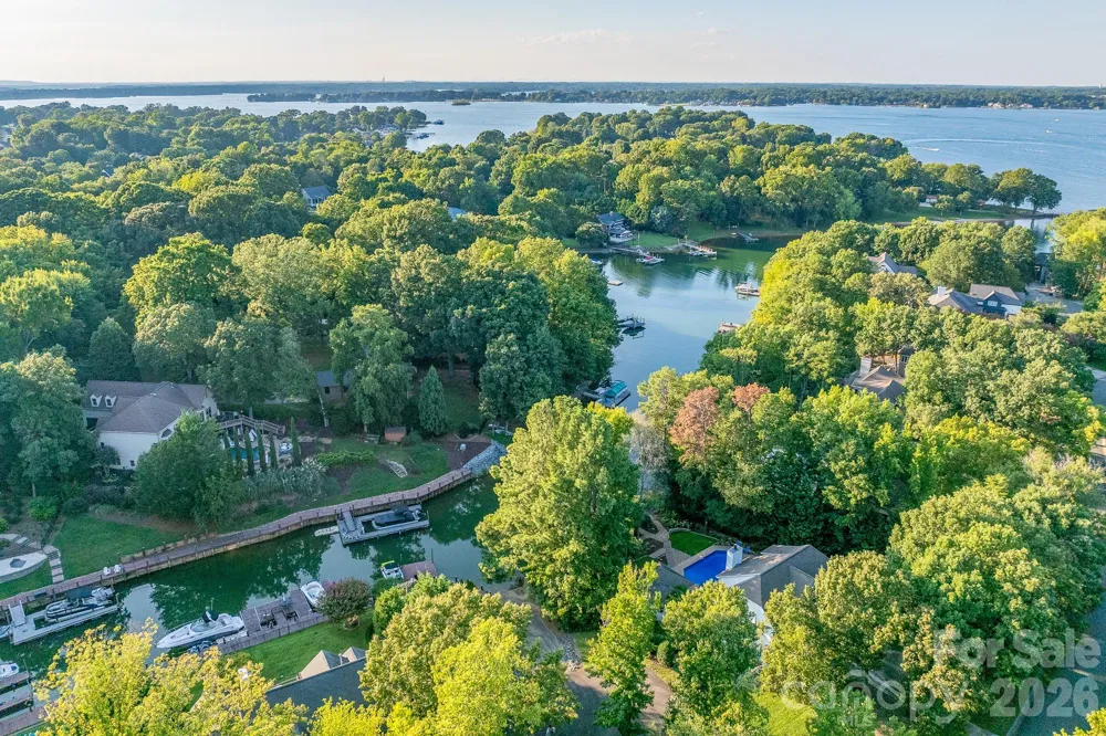 21300 Blakely Shores Drive Cornelius, NC 28031
