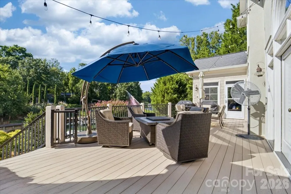 21300 Blakely Shores Drive Cornelius, NC 28031