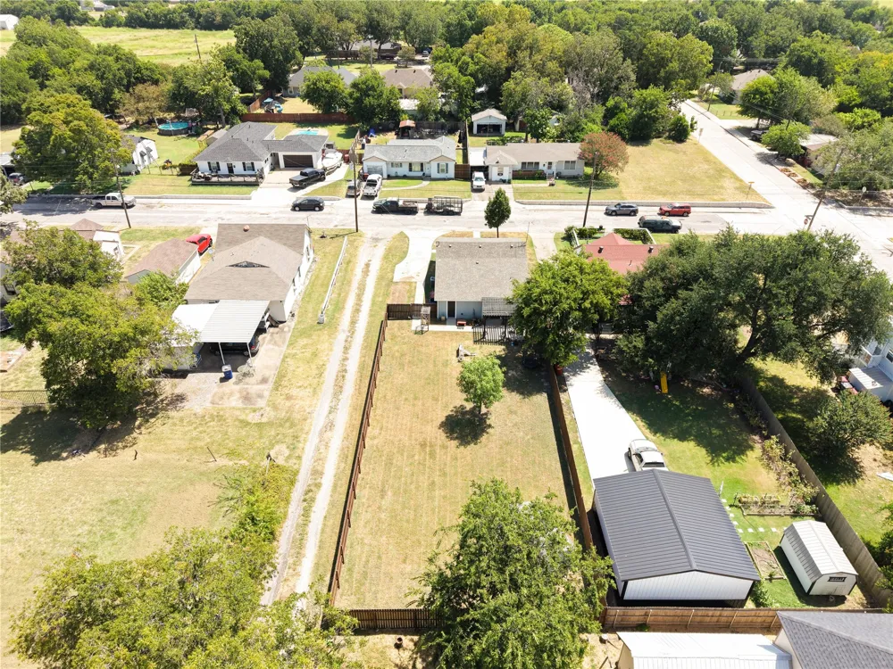 705 Washington Street Farmersville, TX 75442
