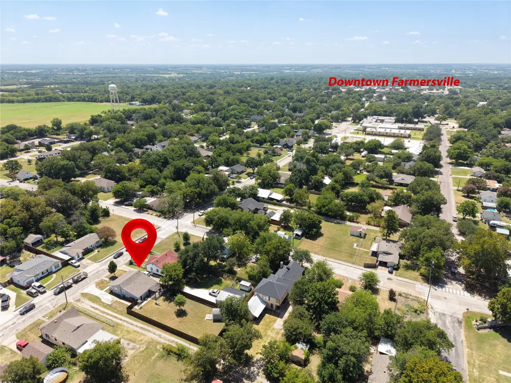 705 Washington Street Farmersville, TX 75442