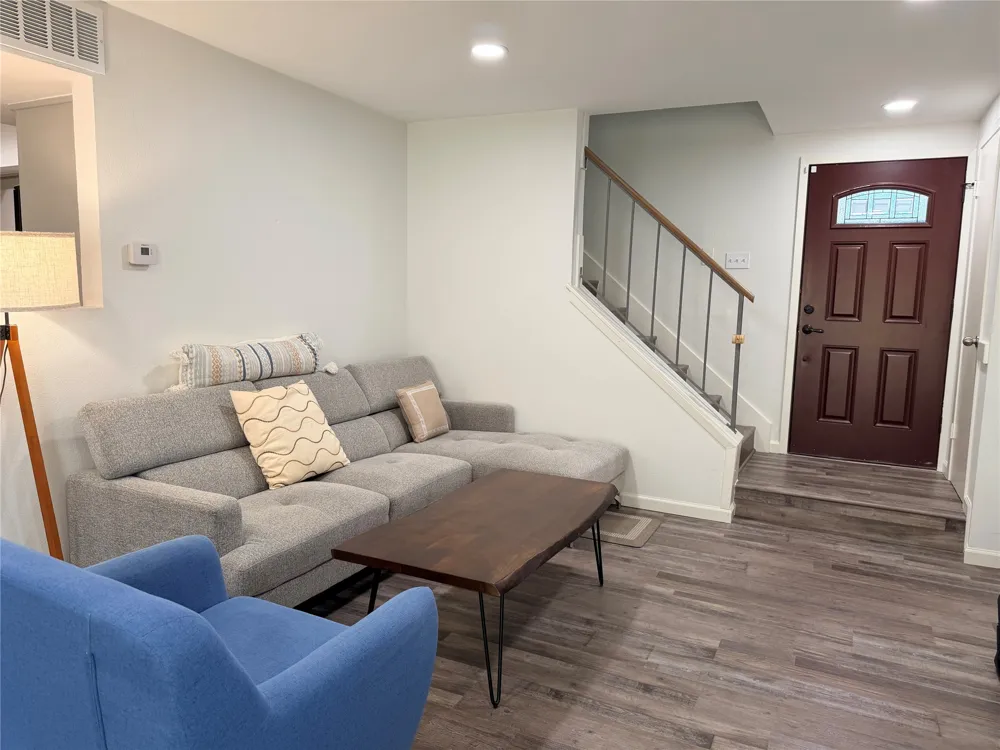 2010 Via Corona Carrollton, TX 75006