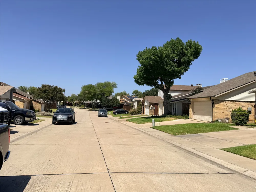 2010 Via Corona Carrollton, TX 75006