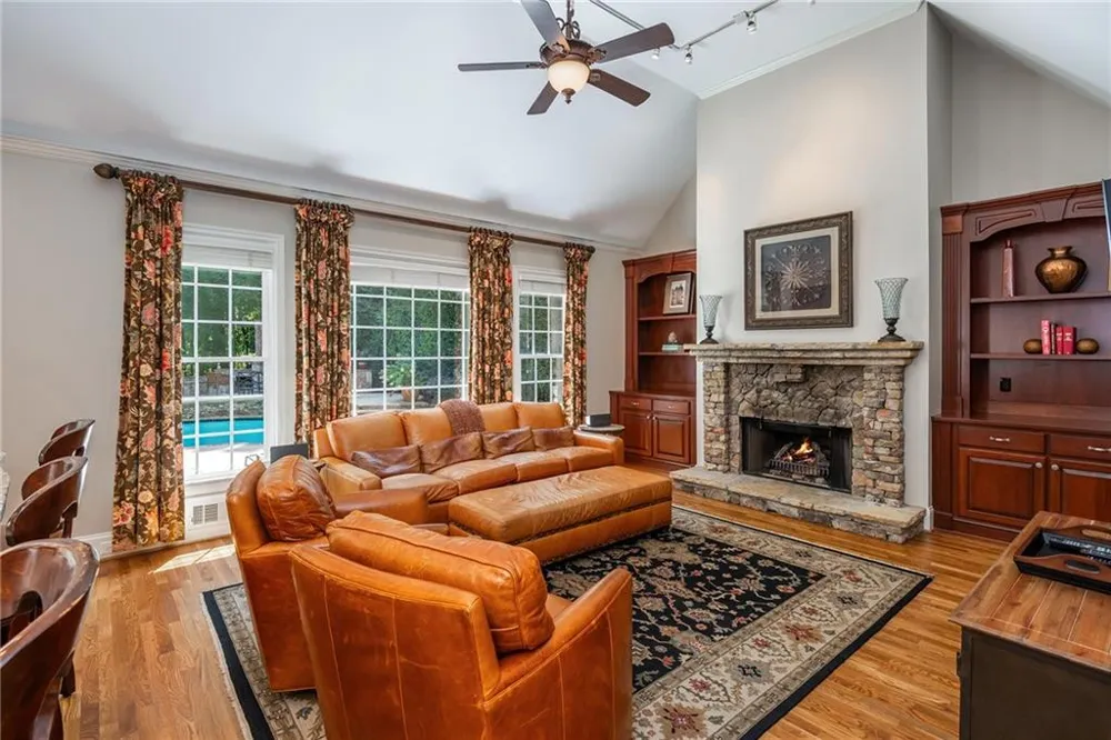 370 Majestic Cove Milton, GA 30004