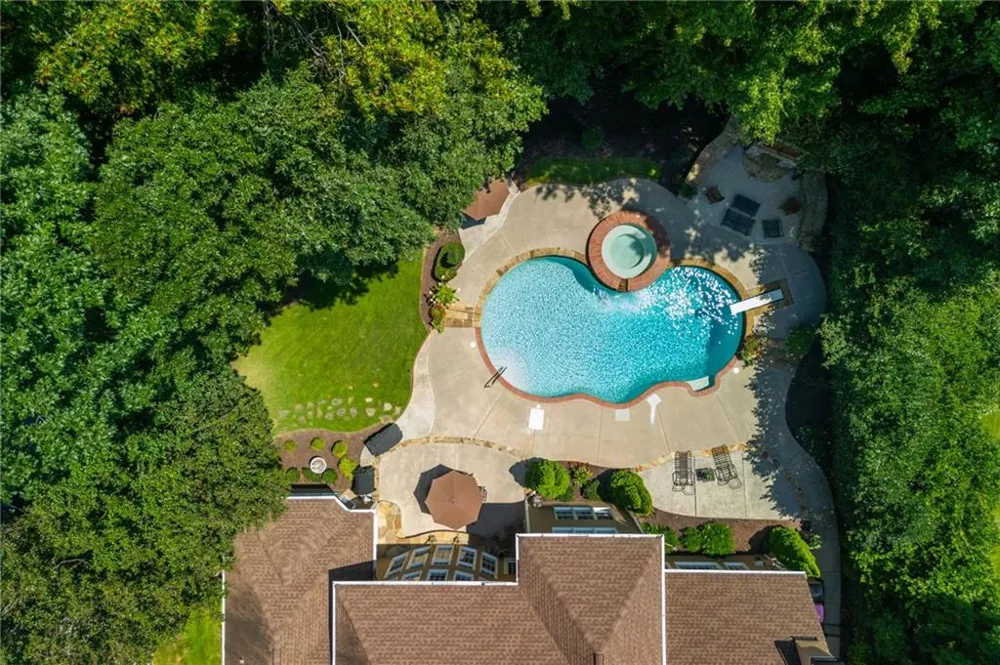 370 Majestic Cove Milton, GA 30004