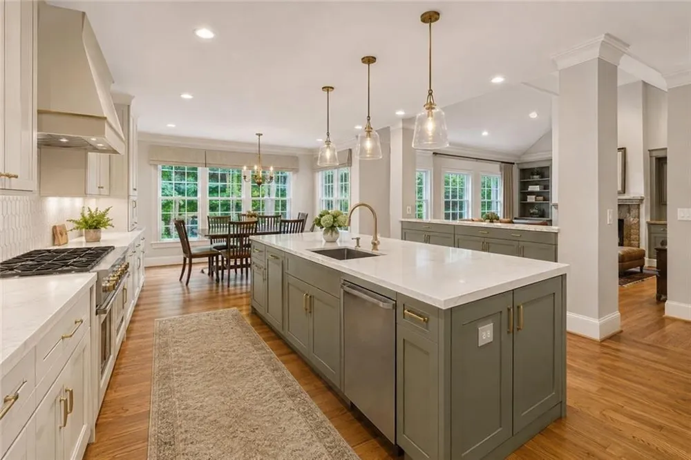 370 Majestic Cove Milton, GA 30004